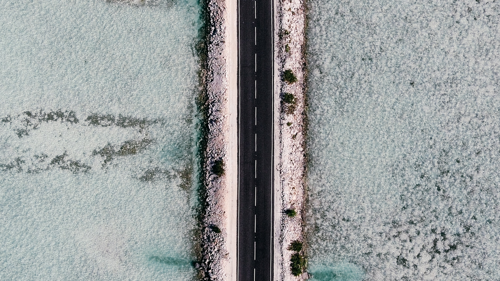 Blue and White Painted Wall. Wallpaper in 1920x1080 Resolution