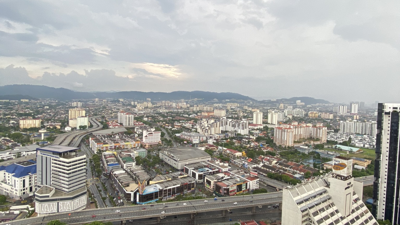 Daytime, Urban Area, Residential Area, City, Neighbourhood. Wallpaper in 1366x768 Resolution