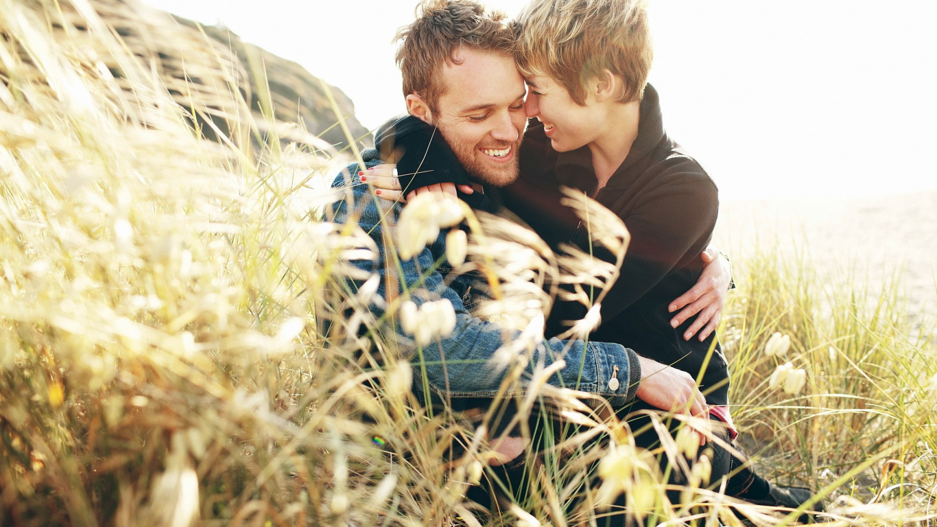 Love, Grass Family, Interaction, Plant, Hug. Wallpaper in 1366x768 Resolution