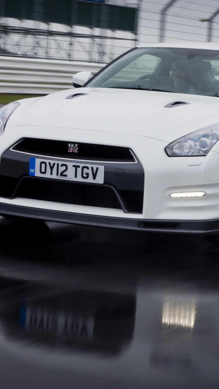 White Bmw m 3 Coupe. Wallpaper in 750x1334 Resolution