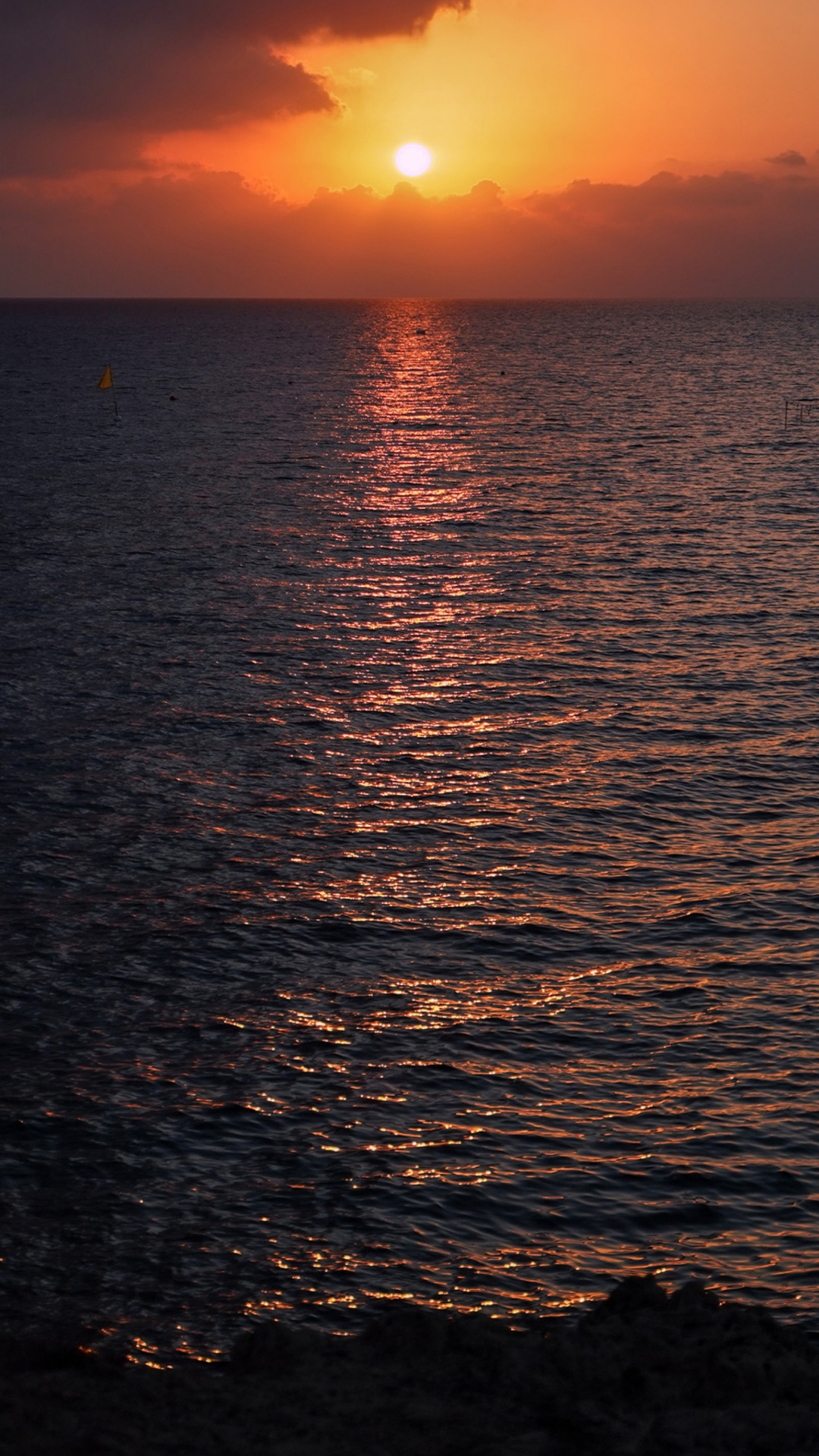 Meer, Wasser, Cloud, Atmosphäre, Wasserressourcen. Wallpaper in 1080x1920 Resolution