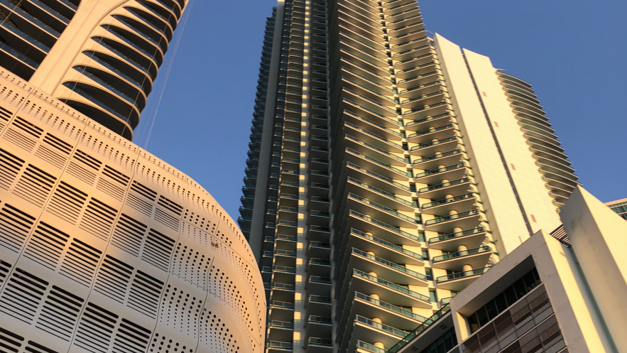 Miami, Blue, Tour de Bloc, la Journée, Architecture. Wallpaper in 1280x720 Resolution