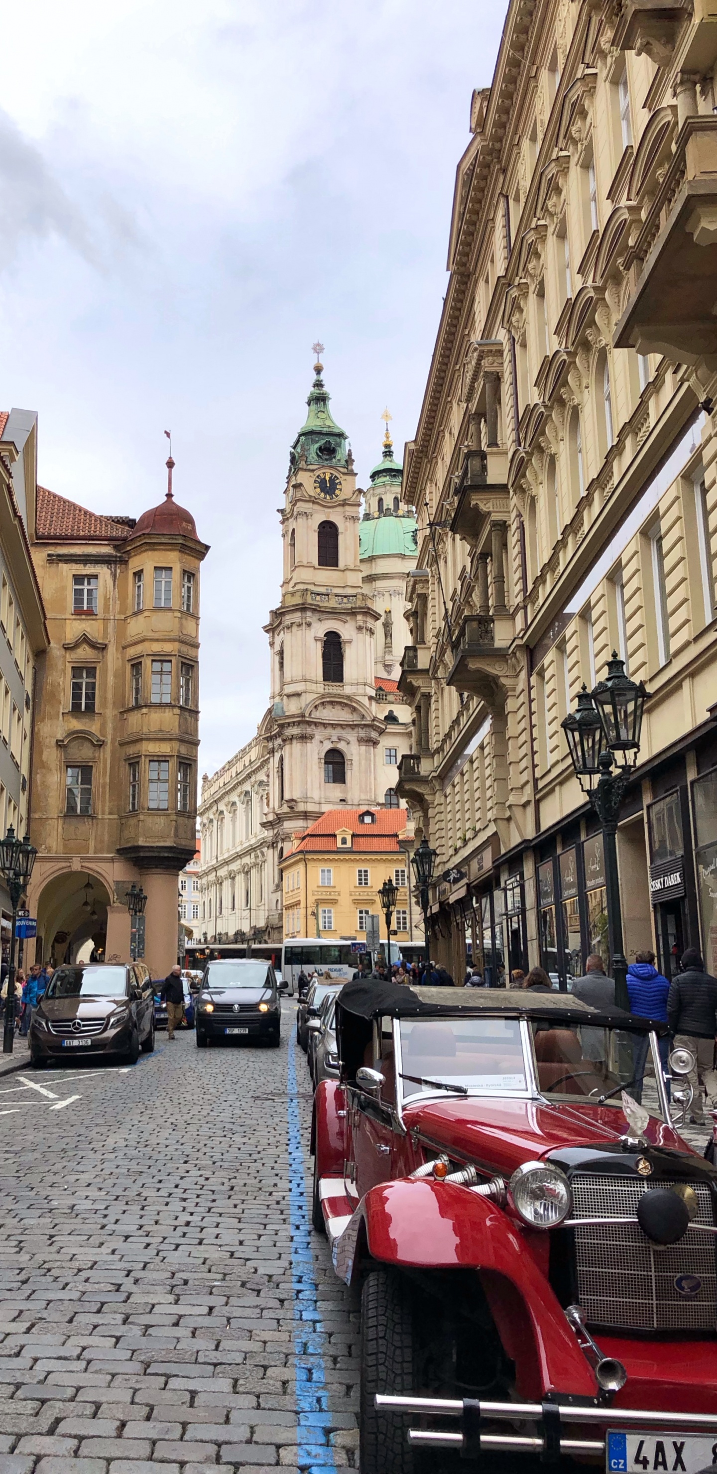 Prag, König, Road, Fenster, Stadt. Wallpaper in 1440x2960 Resolution