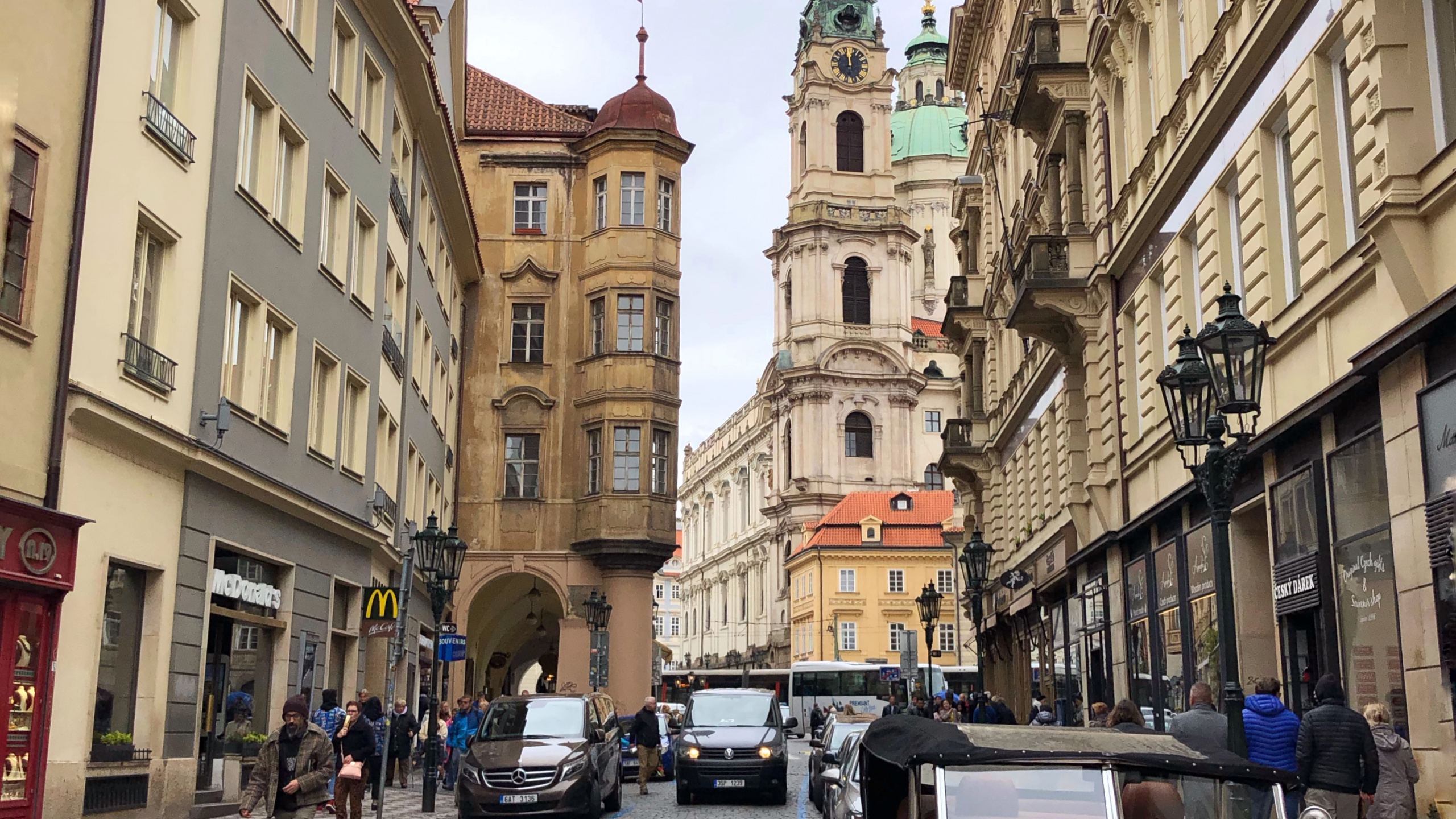 Prag, König, Road, Fenster, Stadt. Wallpaper in 2560x1440 Resolution