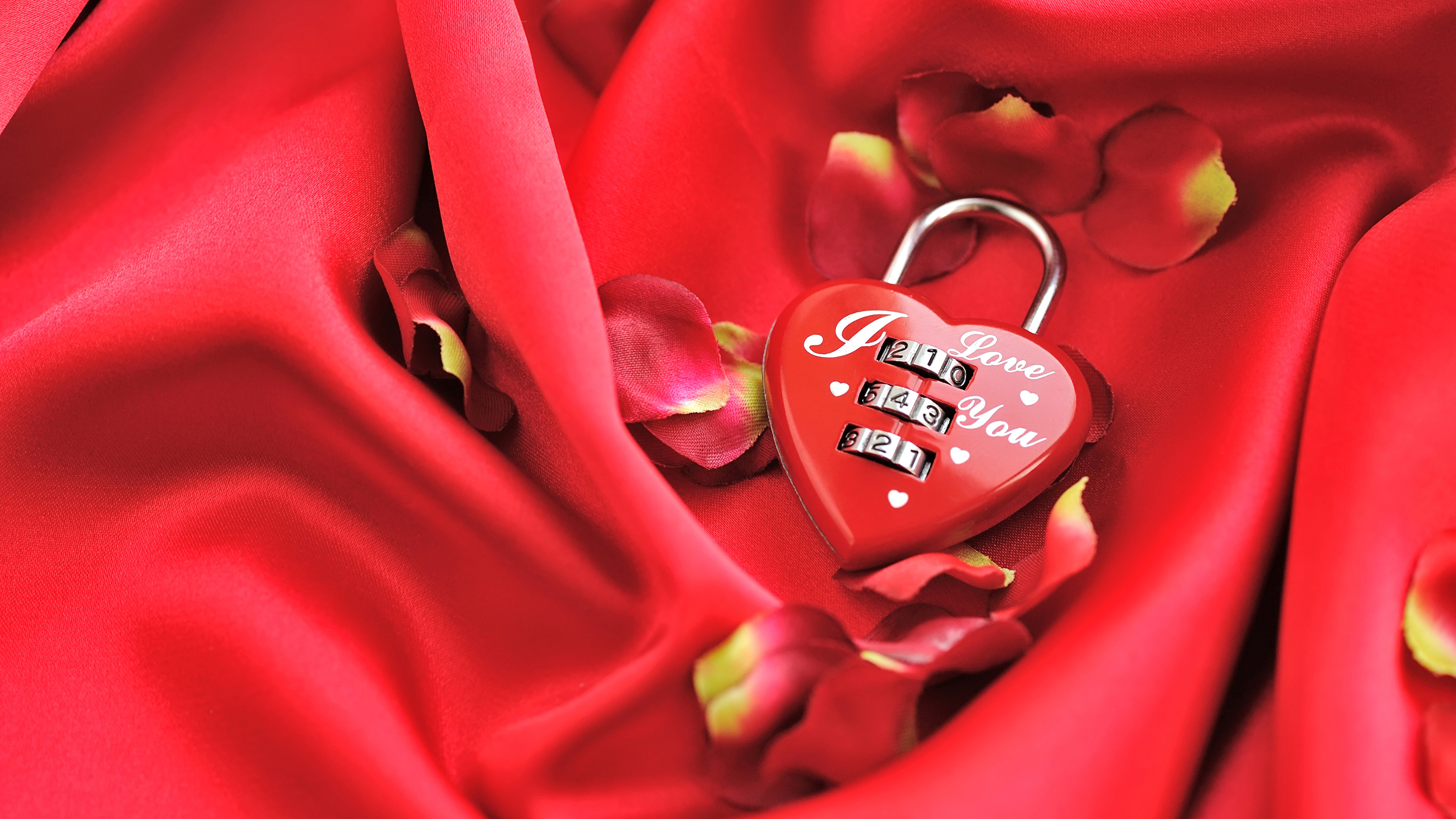 Red, Valentines Day, Heart, Love, Music. Wallpaper in 3840x2160 Resolution