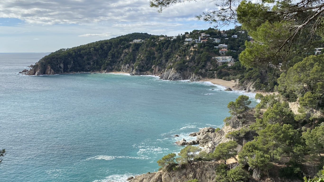 Côte, Corps de L'eau, Végétation, Rive, Baie. Wallpaper in 1366x768 Resolution