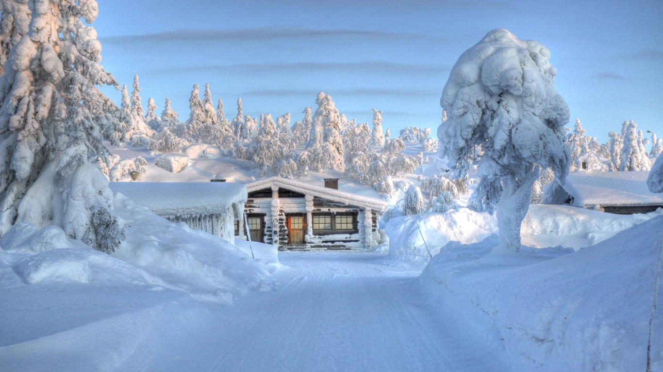 Brown House on Snow Covered Ground During Daytime. Wallpaper in 1366x768 Resolution