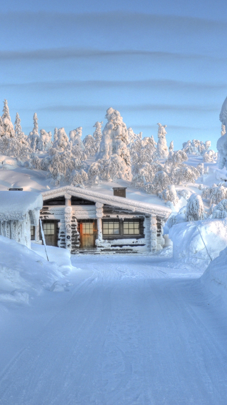 Brown House on Snow Covered Ground During Daytime. Wallpaper in 750x1334 Resolution