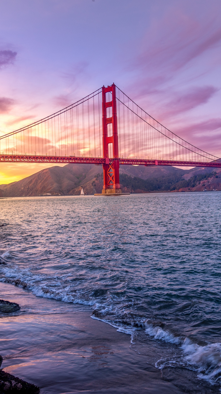 Golden Gate Bridge San Francisco Kalifornien. Wallpaper in 750x1334 Resolution