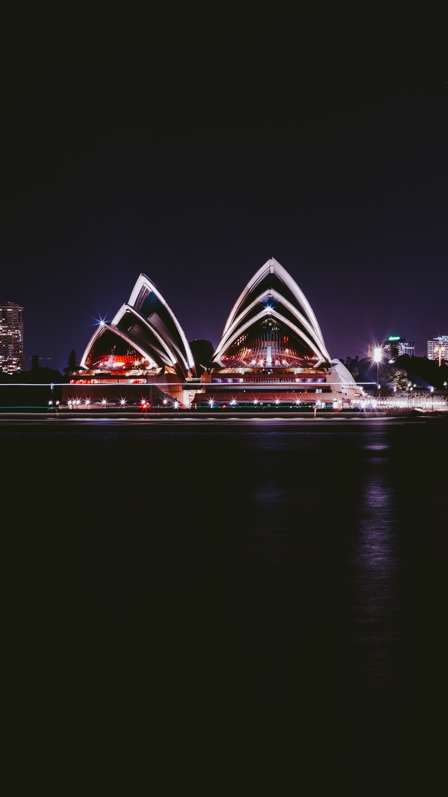 Sydney Opera House in Australien Während Der Nacht. Wallpaper in 1440x2560 Resolution