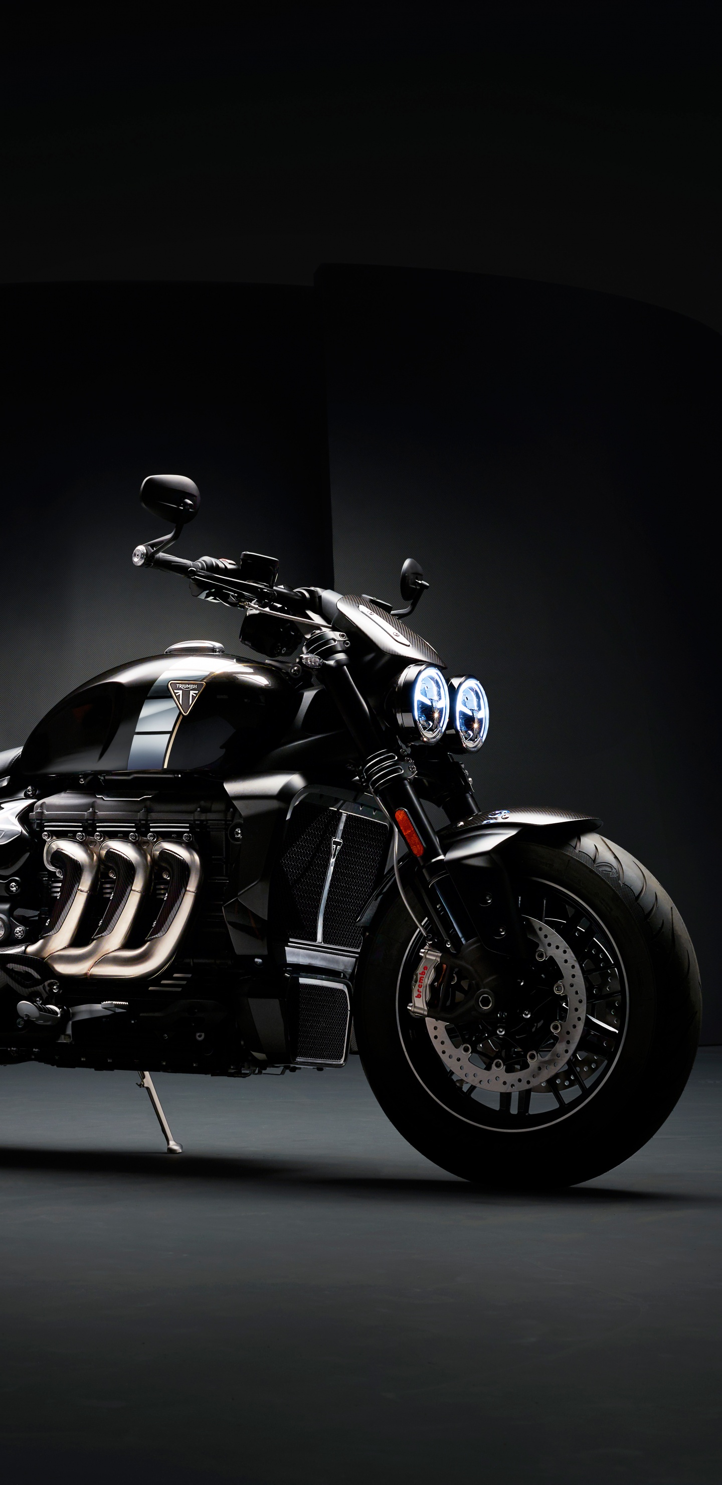 Black and Silver Sports Bike. Wallpaper in 1440x2960 Resolution