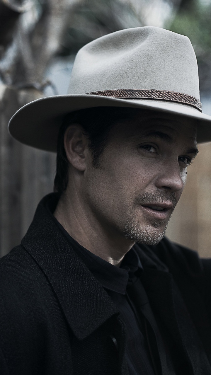 Man in Black Button up Shirt Wearing Brown Fedora Hat. Wallpaper in 720x1280 Resolution