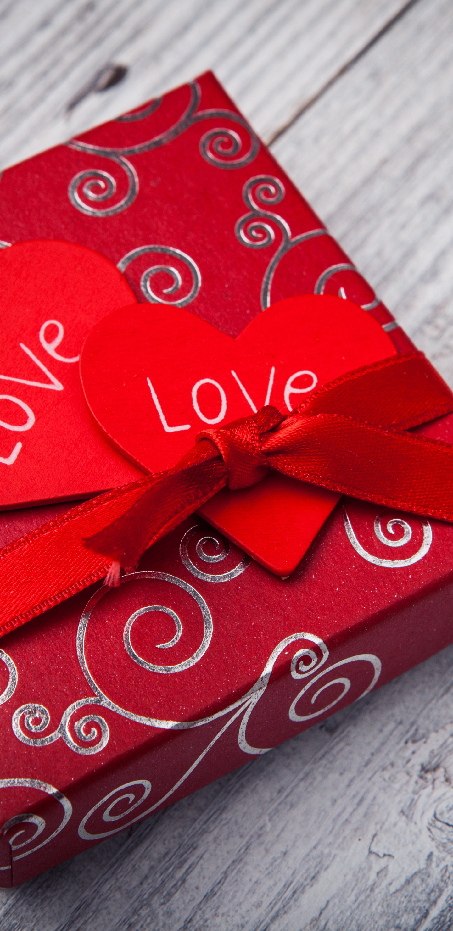 Multifunktionsleiste, Liebe, Valentines Tag, Geschenkpapier, Herzen. Wallpaper in 1440x2960 Resolution