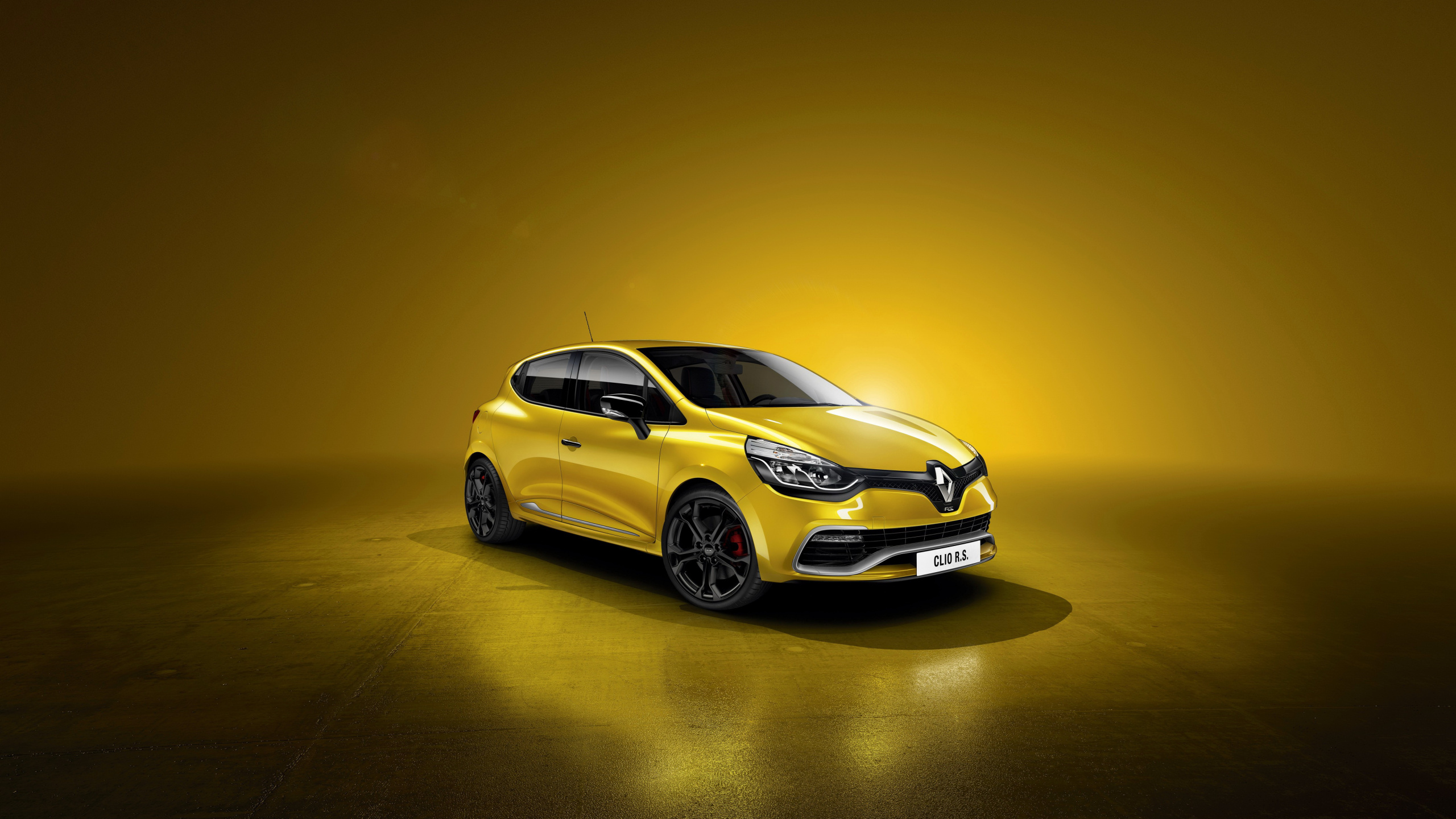 Amarillo Mercedes Benz Clase c Coupe. Wallpaper in 2560x1440 Resolution