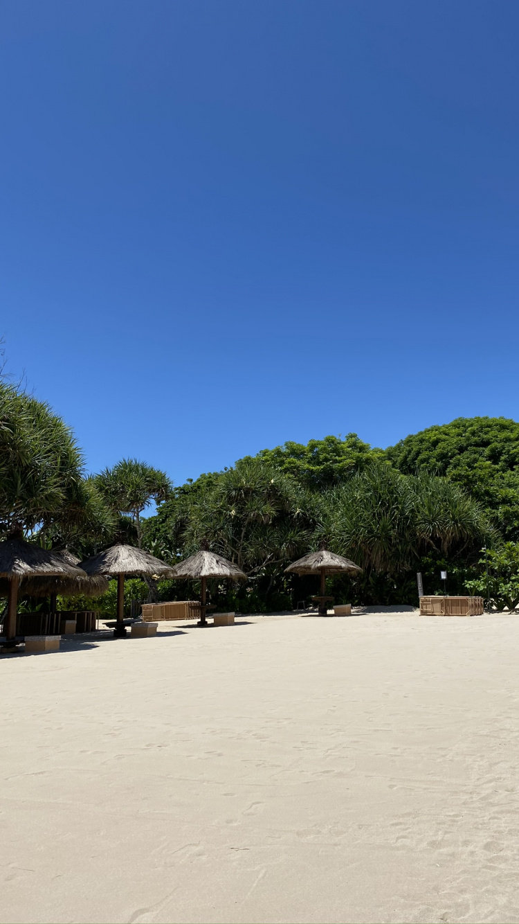 Strand, Wasser, Tourismus, Meer, Sand. Wallpaper in 750x1334 Resolution