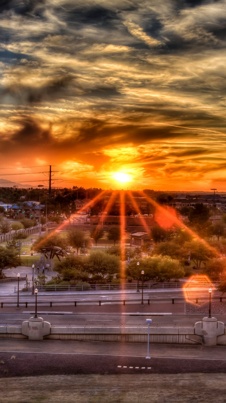 Bâtiment Blanc et Marron Près Des Arbres Pendant le Coucher du Soleil. Wallpaper in 750x1334 Resolution