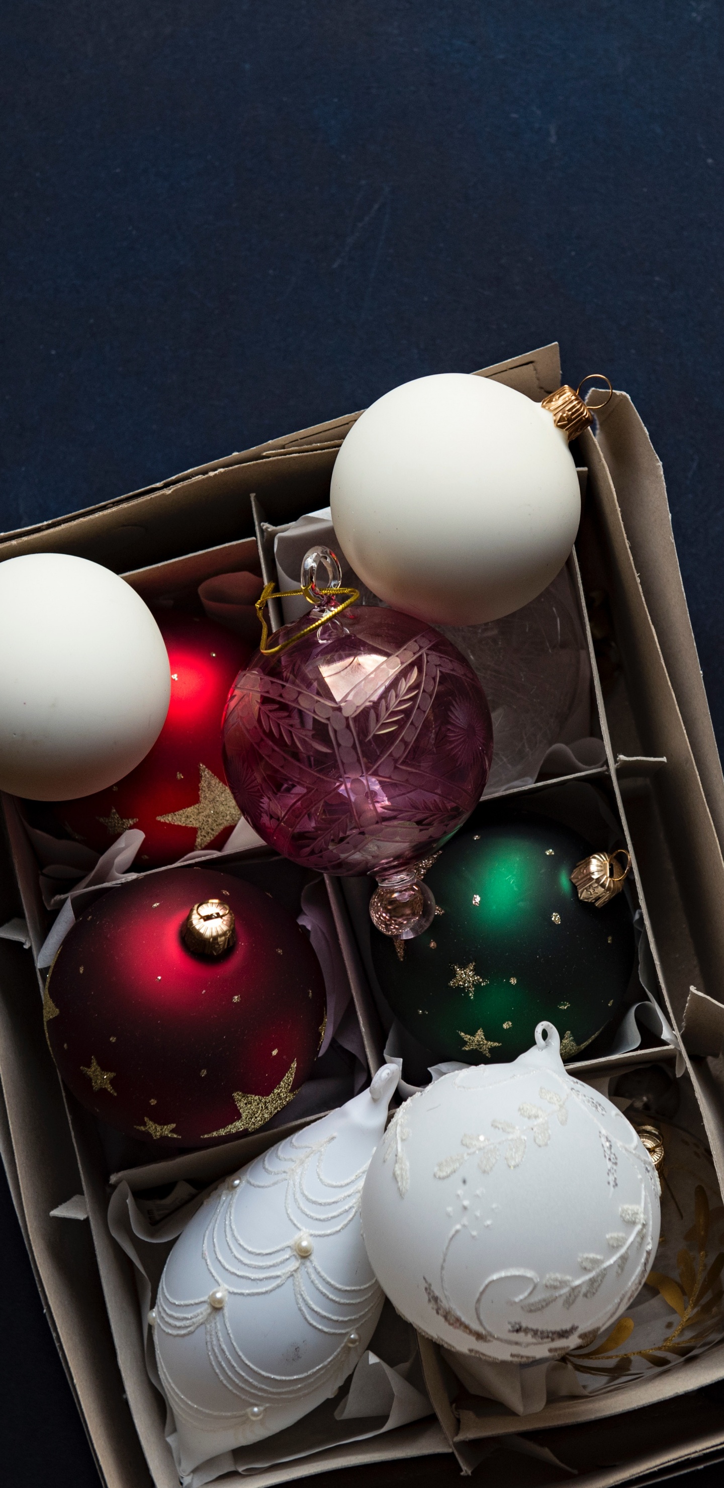 Nouvelle Année, Le Jour De Noël, Ornement de Noël, Décoration de Noël, Verre. Wallpaper in 1440x2960 Resolution