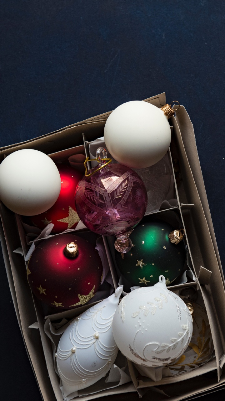 Nouvelle Année, Le Jour De Noël, Ornement de Noël, Décoration de Noël, Verre. Wallpaper in 720x1280 Resolution