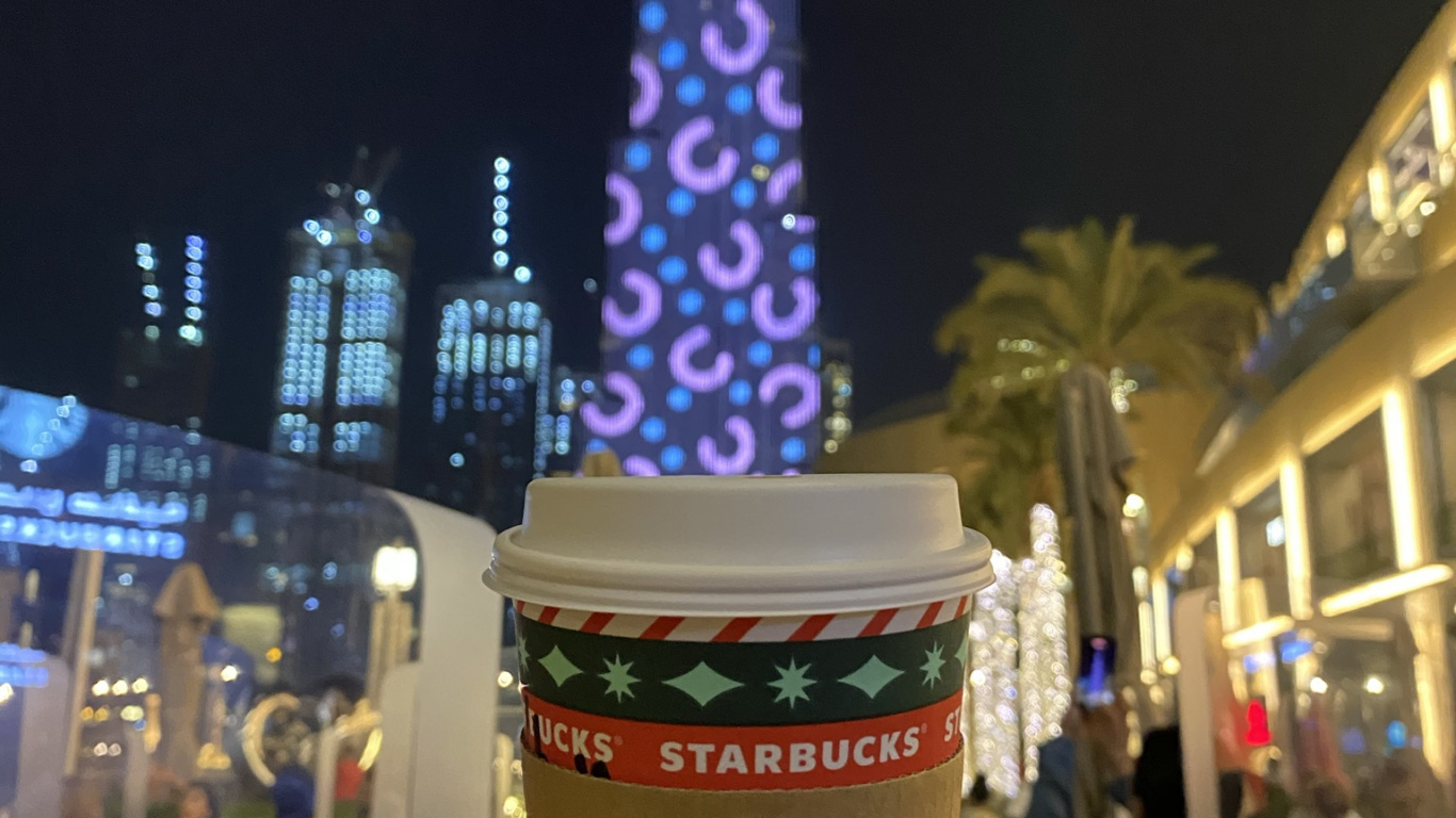 Dubai, Burj Khalifa, Starbucks Logo 2011, Night, Human. Wallpaper in 1366x768 Resolution
