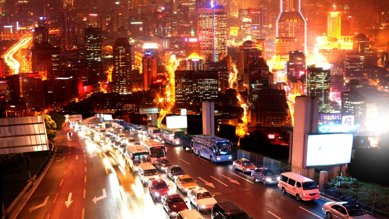 Voitures Sur Route Pendant la Nuit. Wallpaper in 1280x720 Resolution