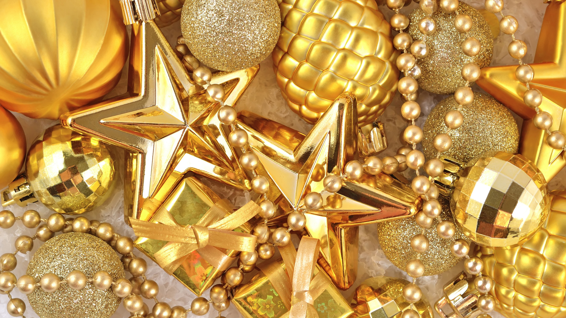 New Year, Christmas Day, Christmas Ornament, Holiday, Christmas Decoration. Wallpaper in 1920x1080 Resolution