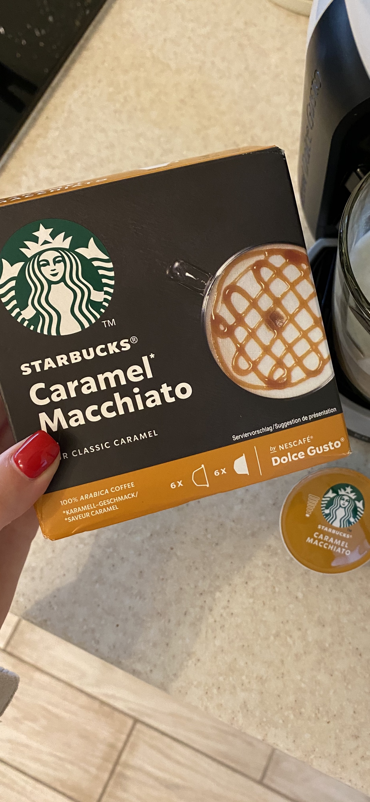 Starbucks Nuevo Logo 2011, Logotipo, Uña, Café, Botella. Wallpaper in 1242x2688 Resolution