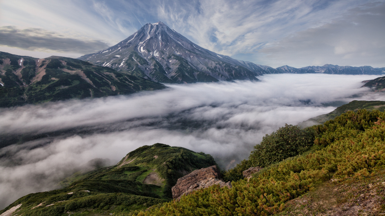 Green and Black Mountain Under White Clouds During Daytime. Wallpaper in 1280x720 Resolution