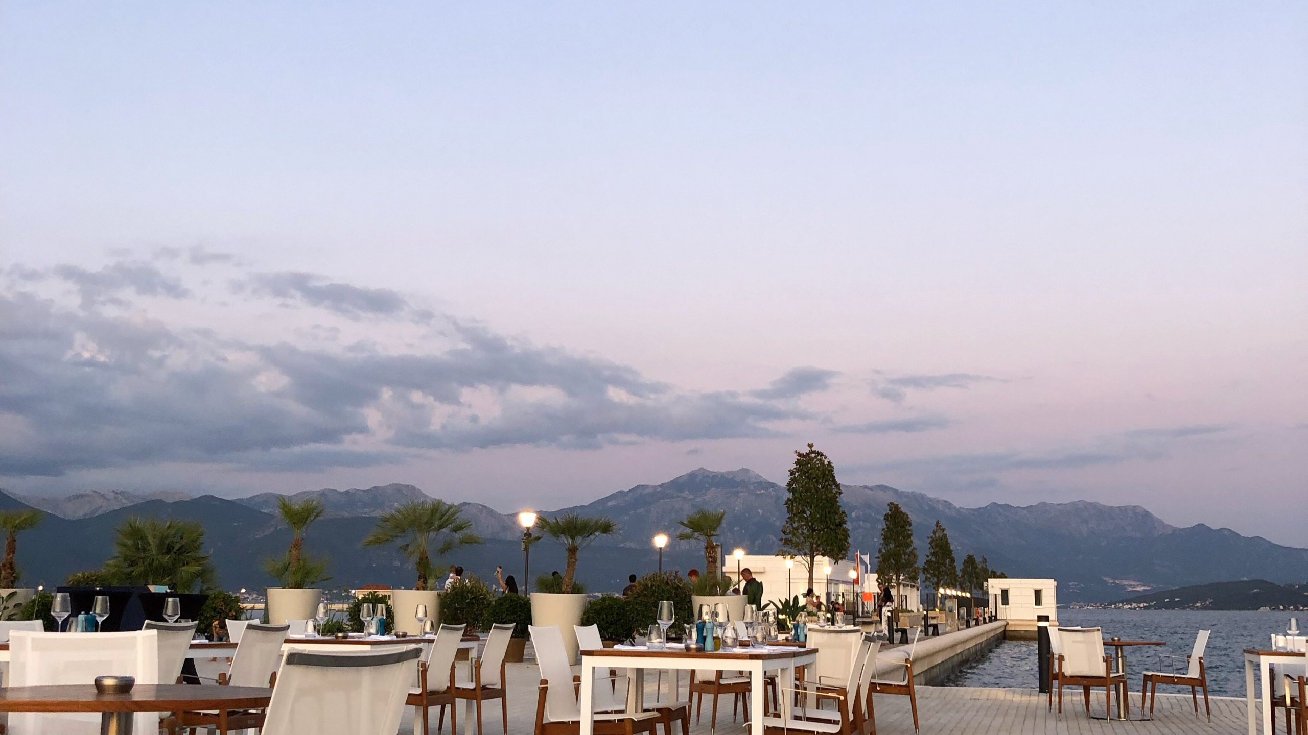 Inmueble, Turismo, Cuerpo de Agua, Las Formaciones Montañosas, Naturaleza. Wallpaper in 2560x1440 Resolution