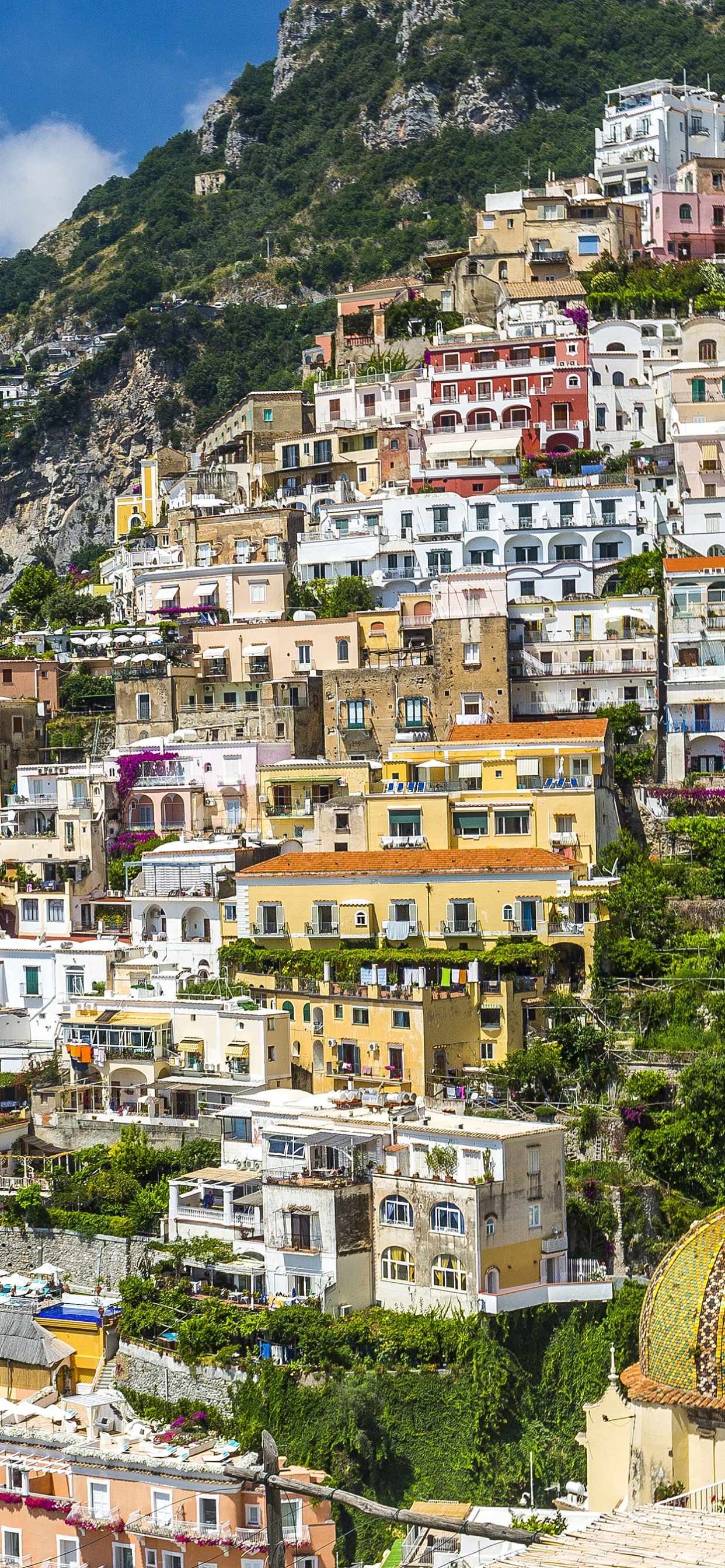 Houses on Mountain During Daytime. Wallpaper in 1242x2688 Resolution