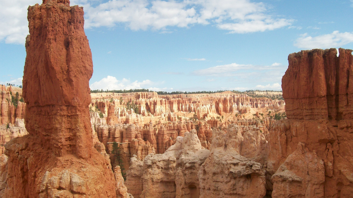 Brown Rock Formation Under Blue Sky During Daytime. Wallpaper in 1366x768 Resolution