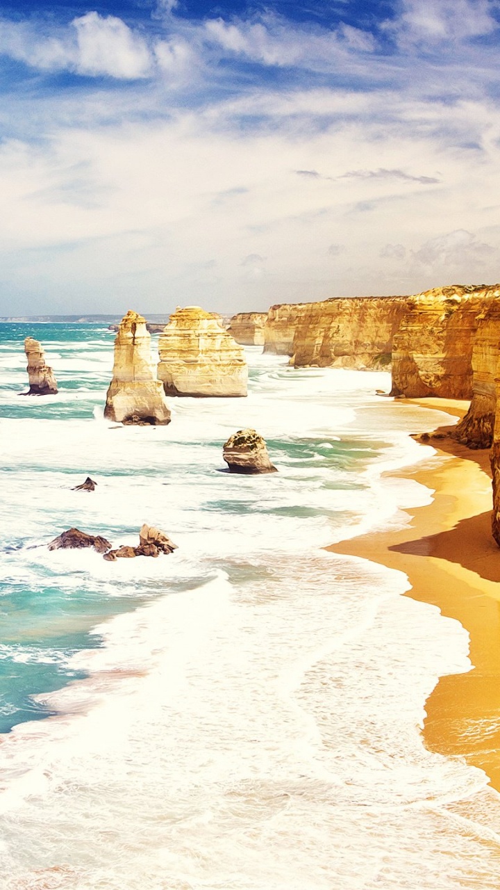 Gente en la Playa Durante el Día.. Wallpaper in 720x1280 Resolution