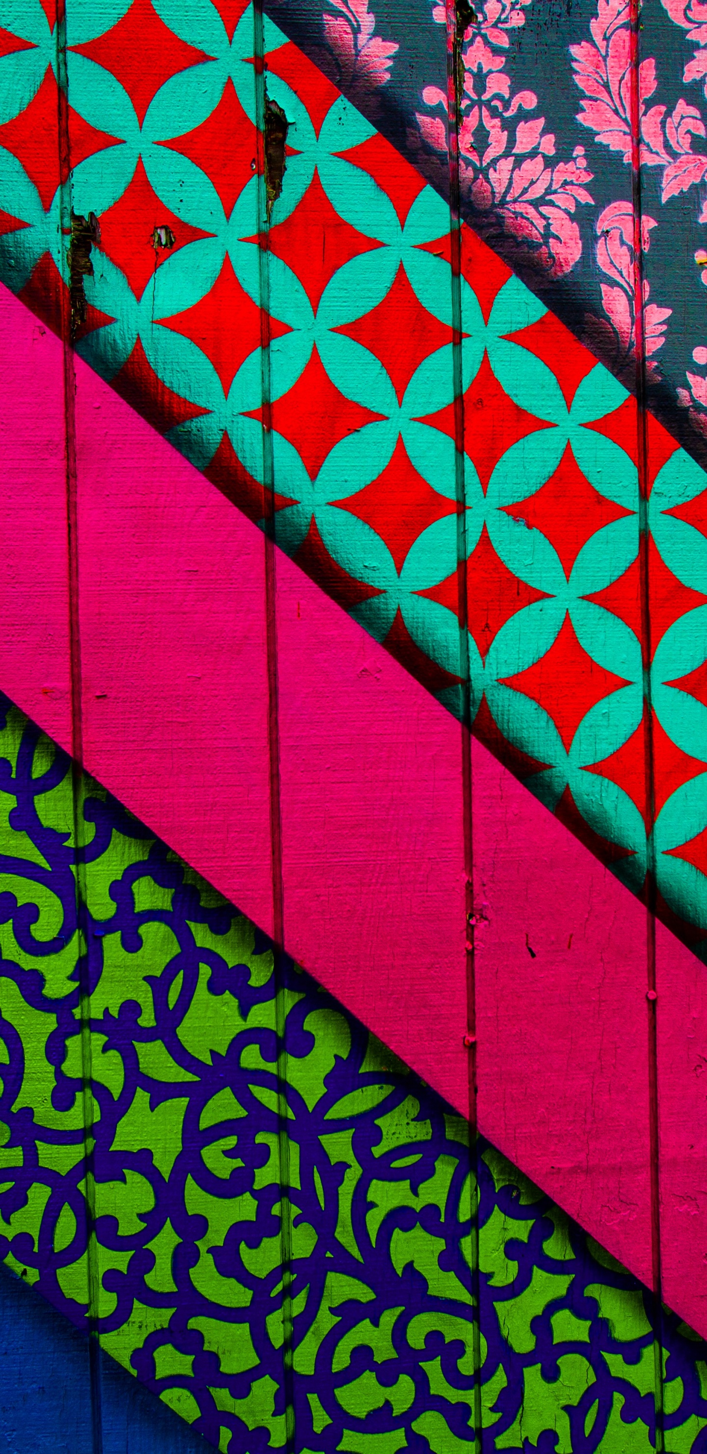 Rotes Gelbes Und Blaues Textil. Wallpaper in 1440x2960 Resolution