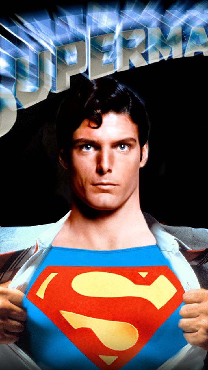 Homme en Chemise à Manches Longues Noir et Blanc Tenant un Drapeau Rouge et Blanc. Wallpaper in 720x1280 Resolution