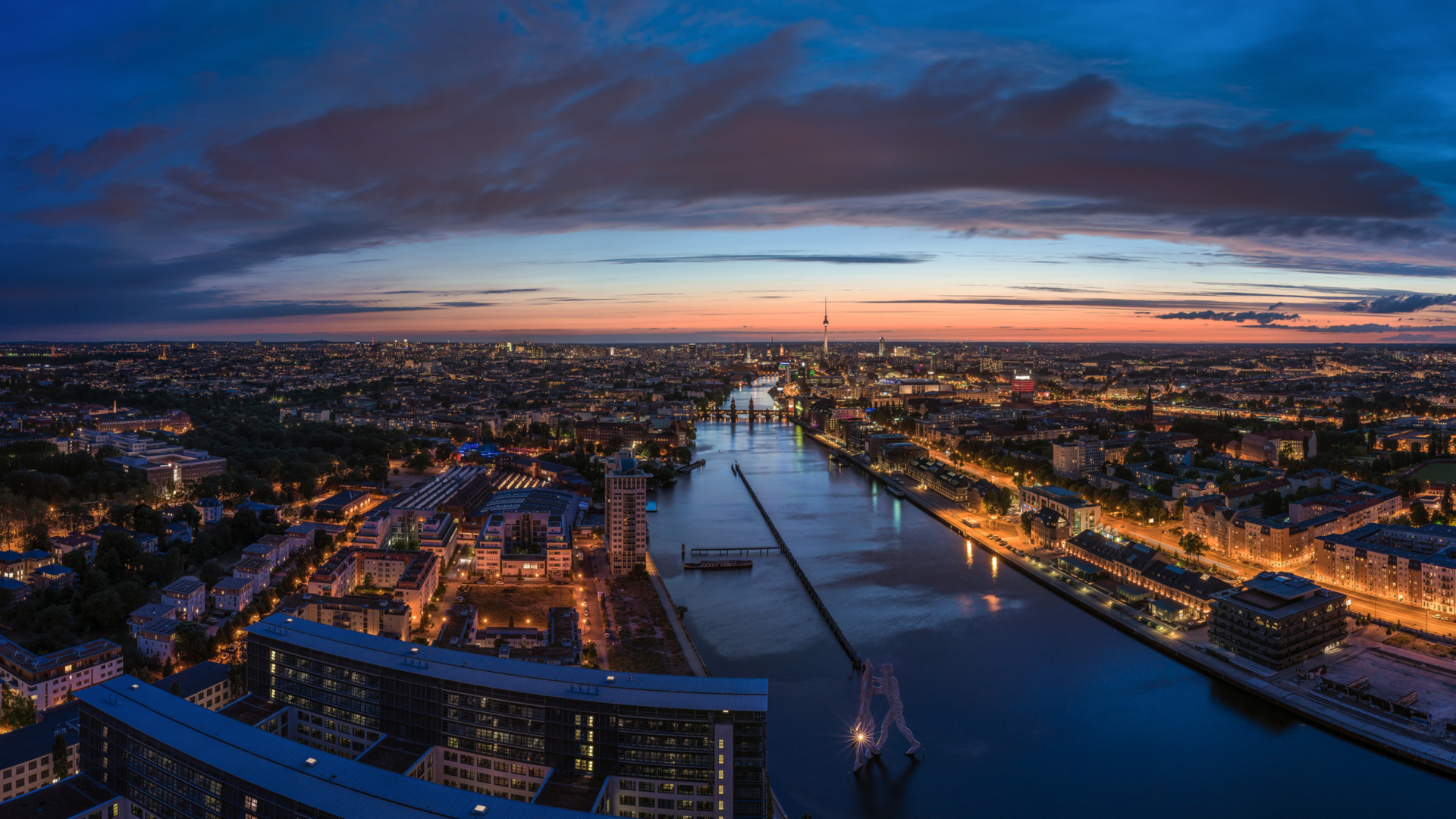 Vue Aérienne Des Bâtiments de la Ville Pendant la Nuit. Wallpaper in 1920x1080 Resolution