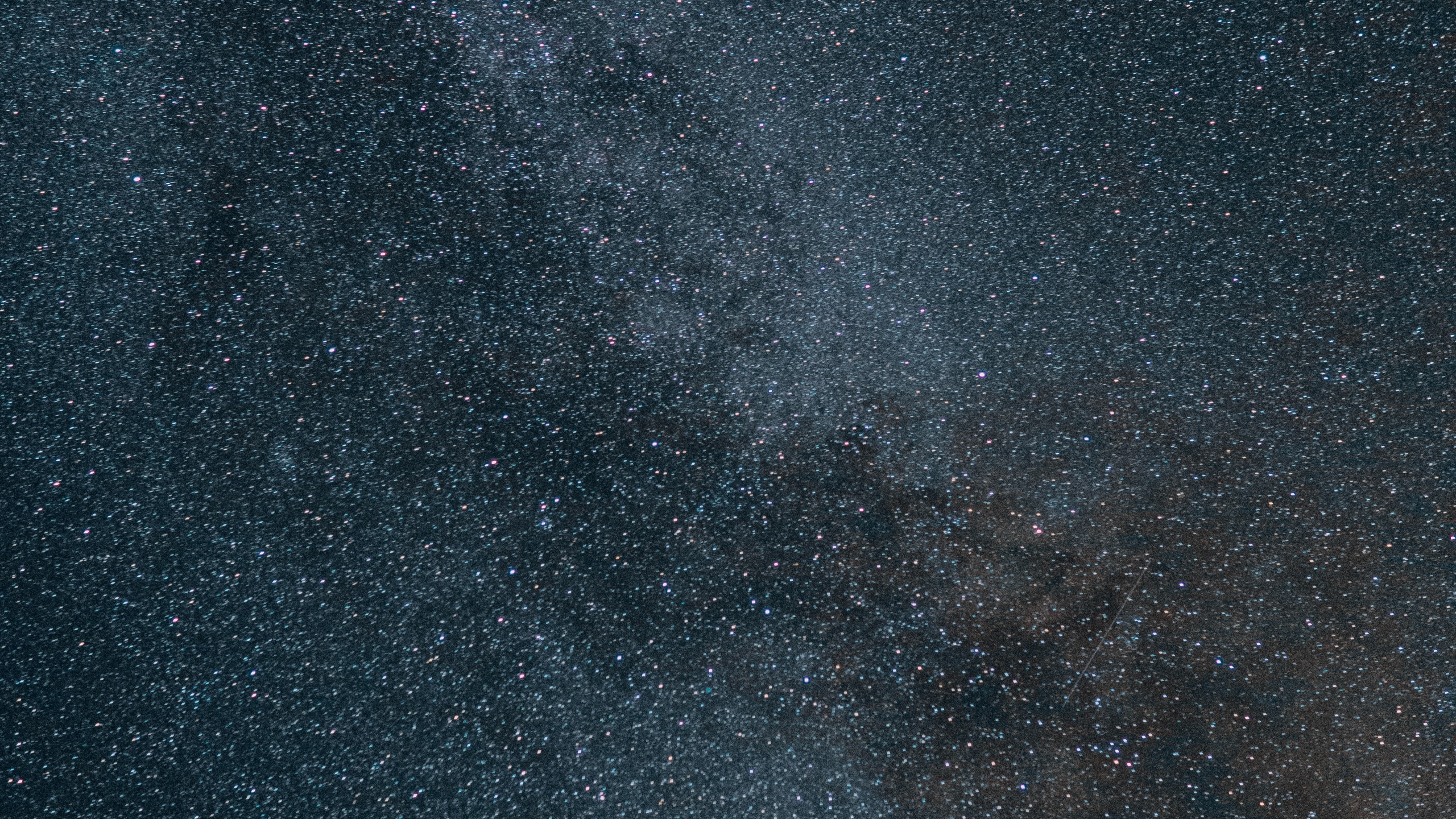 Nuit Étoilée Bleue et Noire. Wallpaper in 2560x1440 Resolution