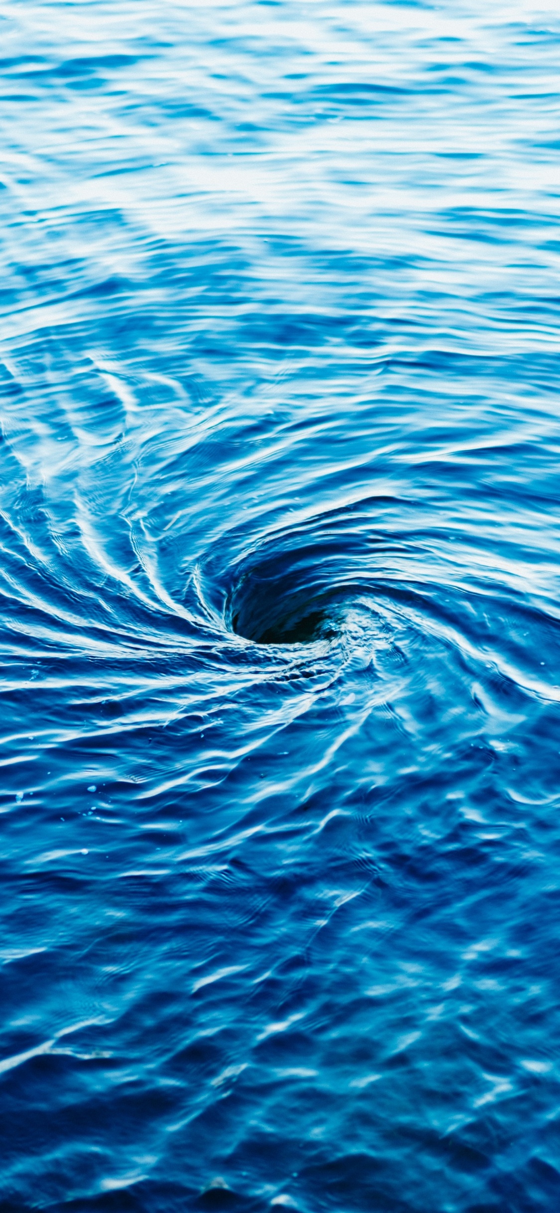 Tornade Dans L'océan, Eau, Père Océan, Père Océan Ben Bhmer Remix, Entonnoir. Wallpaper in 1125x2436 Resolution