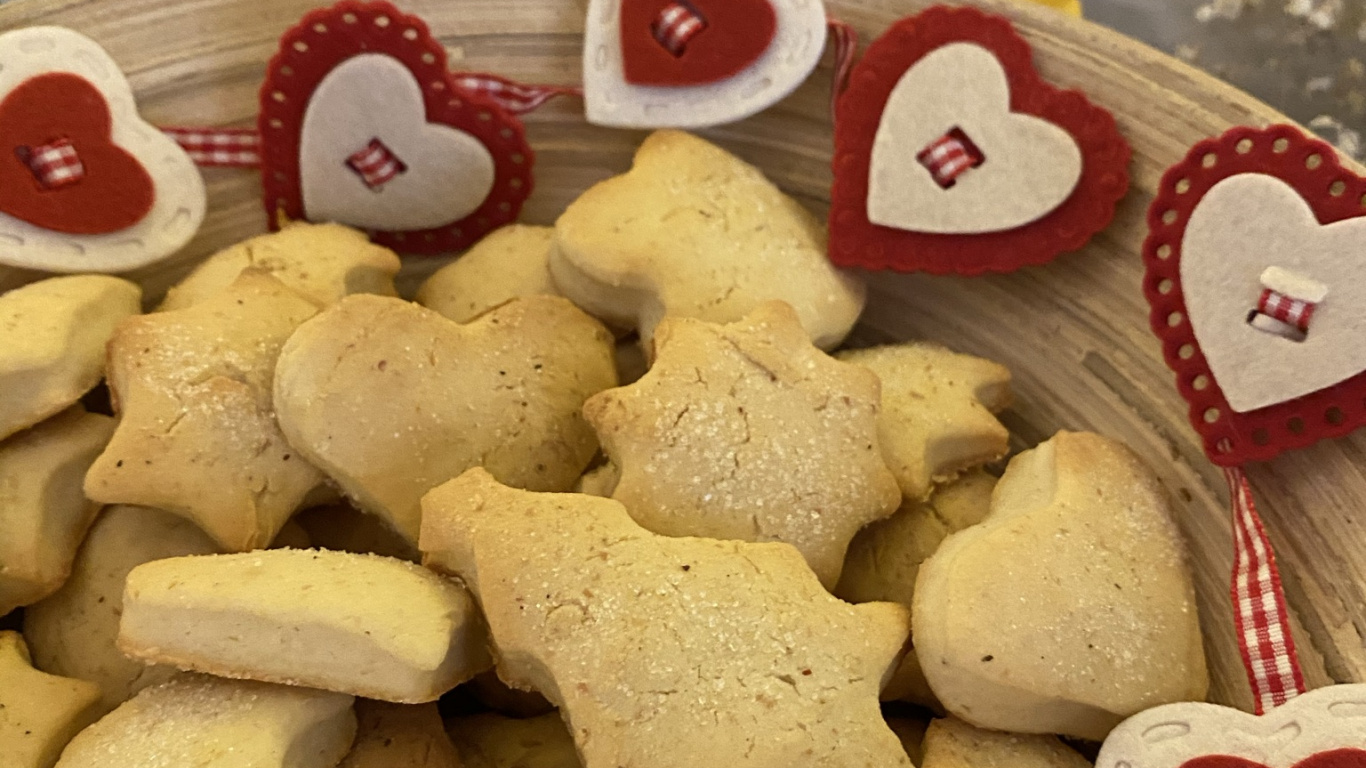 Bredele, Lebkuchen, Jengibre, Horneado, Finger Food. Wallpaper in 1366x768 Resolution