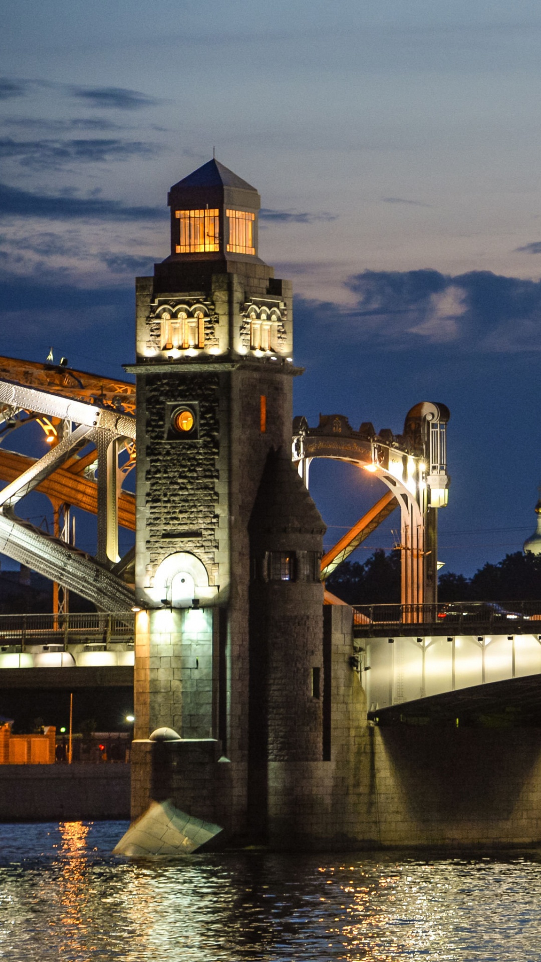 Pont Brun Au-dessus de L'eau Pendant la Journée. Wallpaper in 1080x1920 Resolution