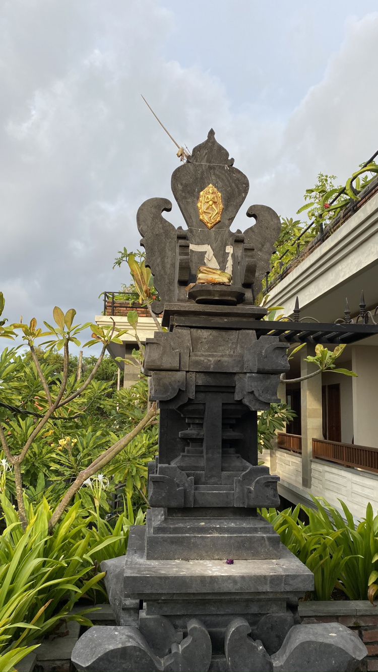 Indonesia, Bali, Estatua, Escultura, Jardin. Wallpaper in 750x1334 Resolution