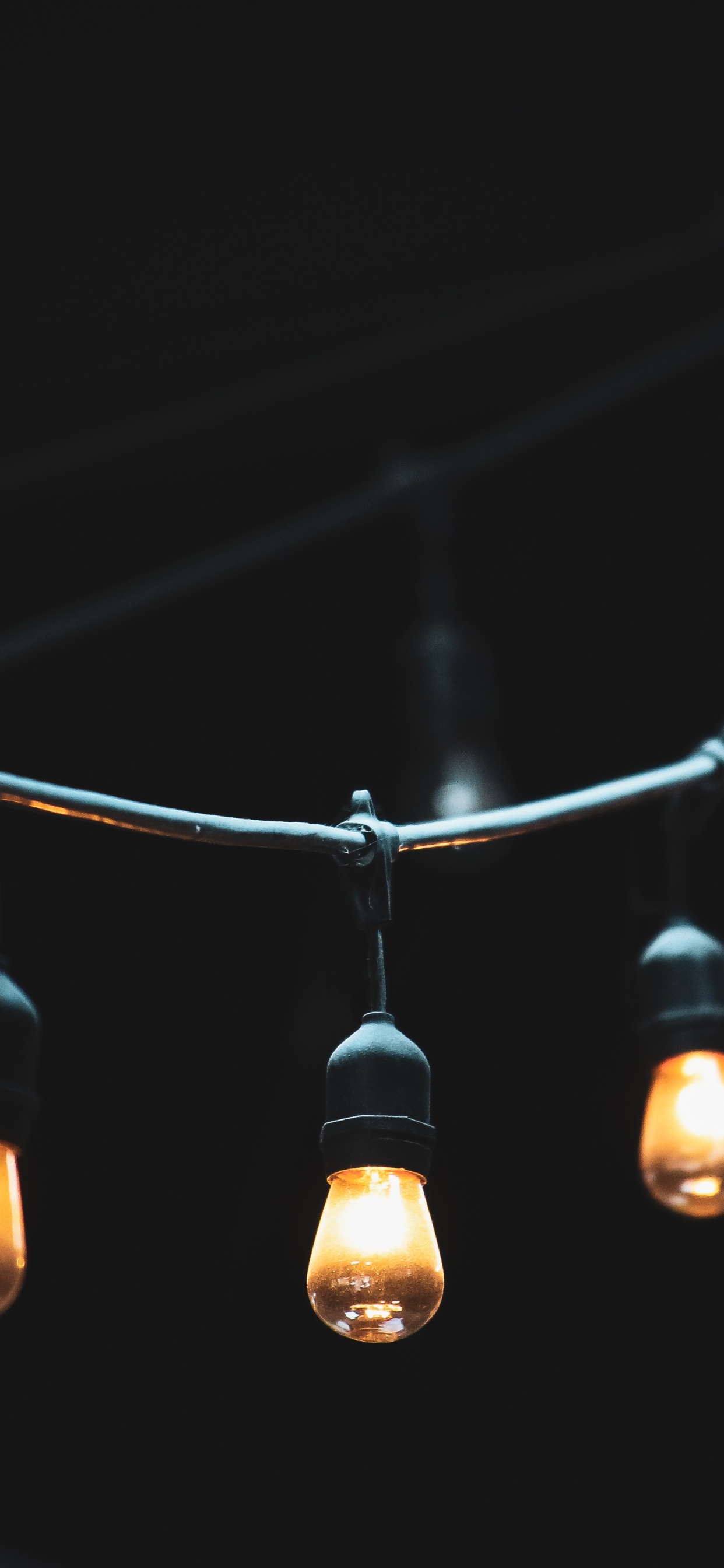 Ampoule Noire et Marron. Wallpaper in 1242x2688 Resolution