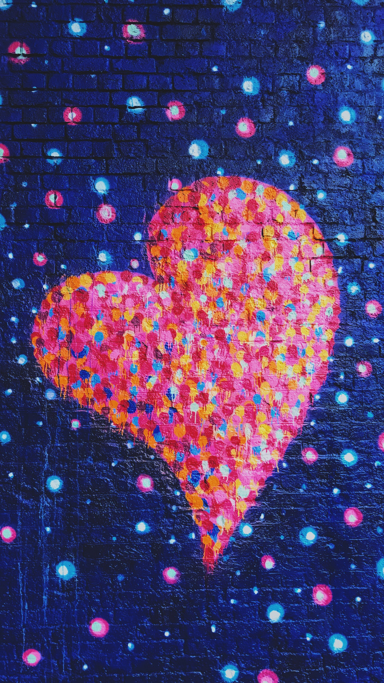 Corazón Rojo Con Ilustración de Corazones Azul y Rosa. Wallpaper in 750x1334 Resolution