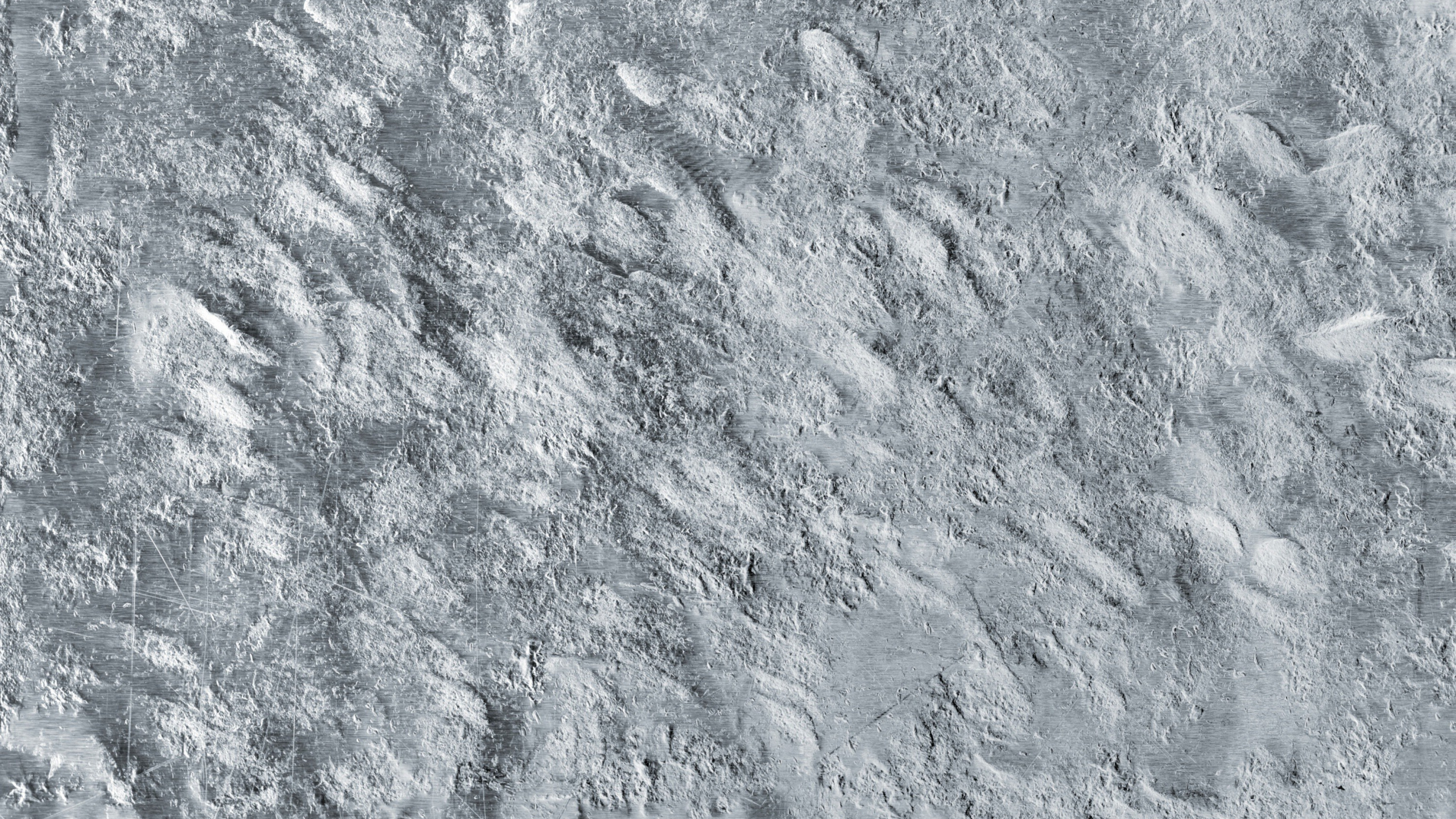 Sable Brun Avec de L'eau Pendant la Journée. Wallpaper in 2560x1440 Resolution