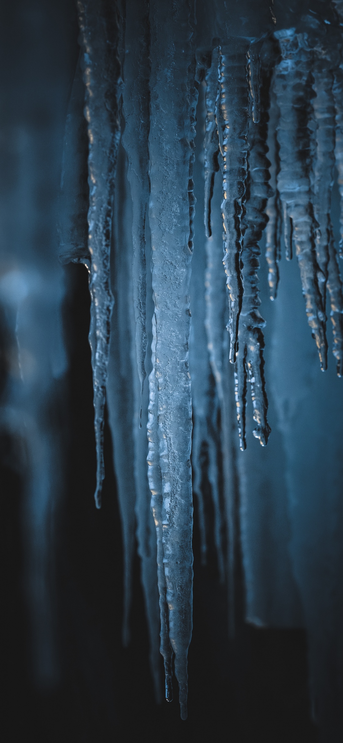 Gouttelettes D'eau Sur Textile Blanc. Wallpaper in 1125x2436 Resolution