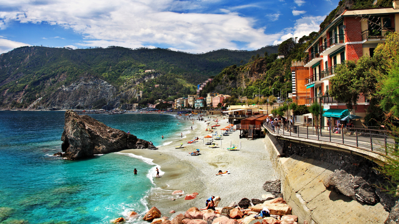 People on Beach During Daytime. Wallpaper in 1280x720 Resolution