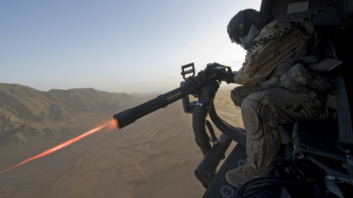 Soldier, Machine Gun, Military Organization, Automatic Firearm, Mountains. Wallpaper in 1366x768 Resolution