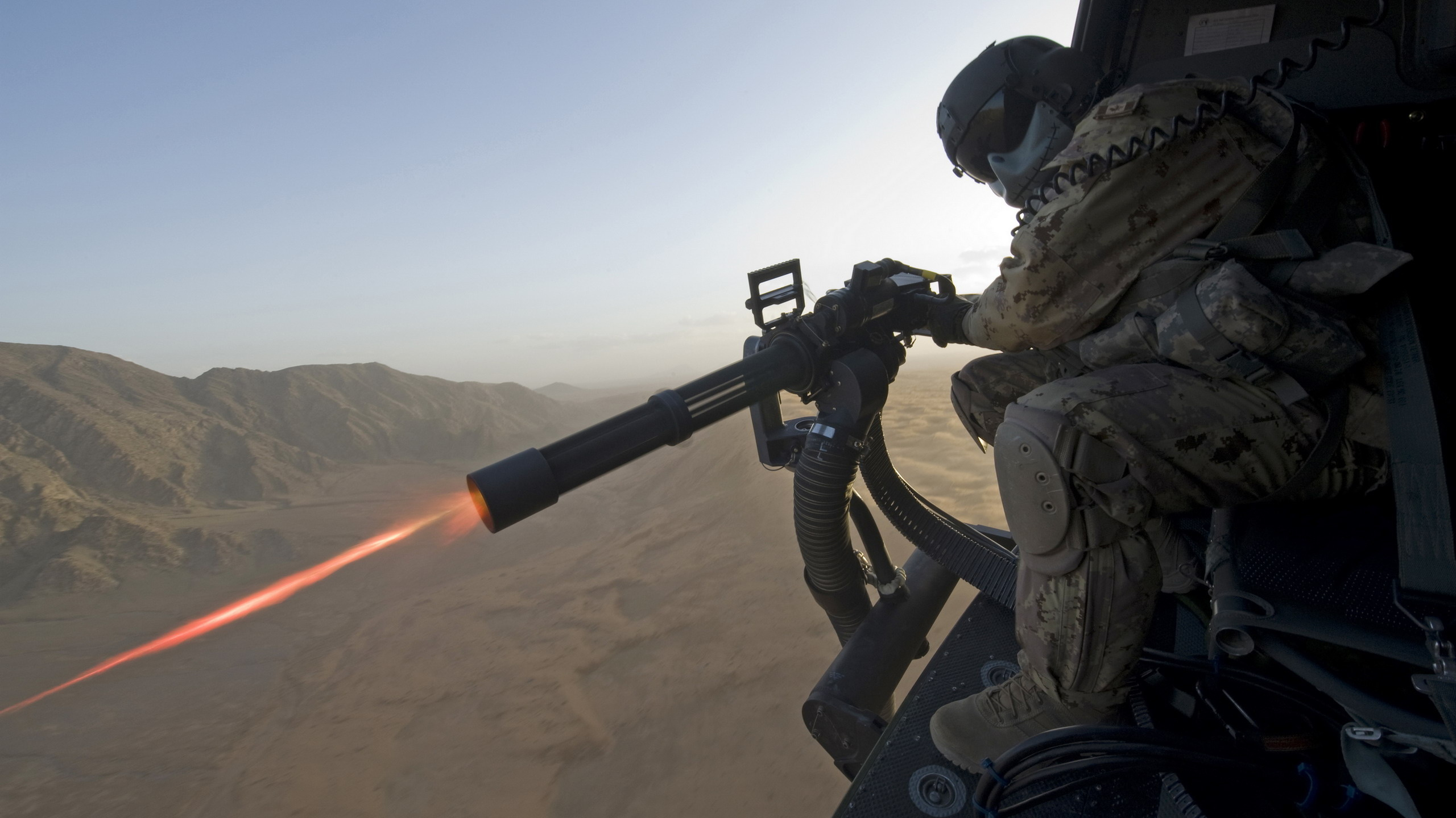 Soldier, Machine Gun, Military Organization, Automatic Firearm, Mountains. Wallpaper in 2560x1440 Resolution