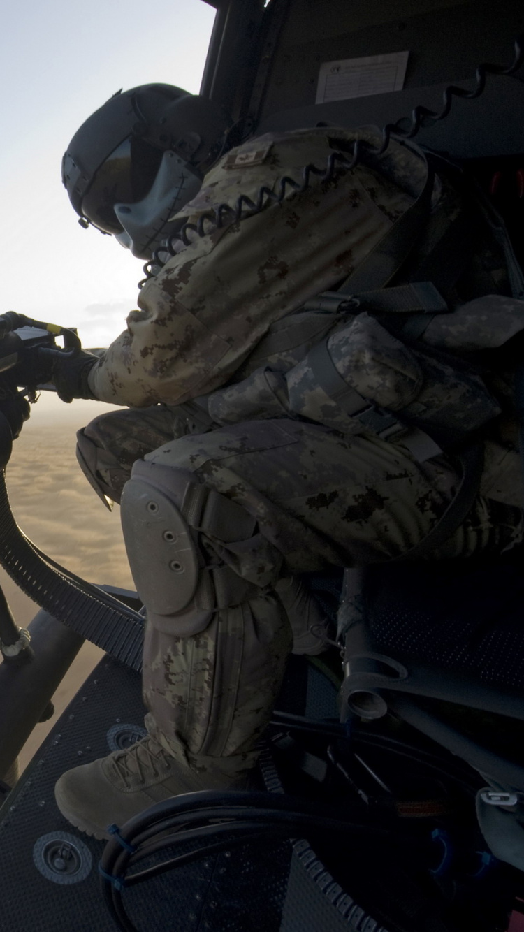 Soldier, Machine Gun, Military Organization, Automatic Firearm, Mountains. Wallpaper in 750x1334 Resolution