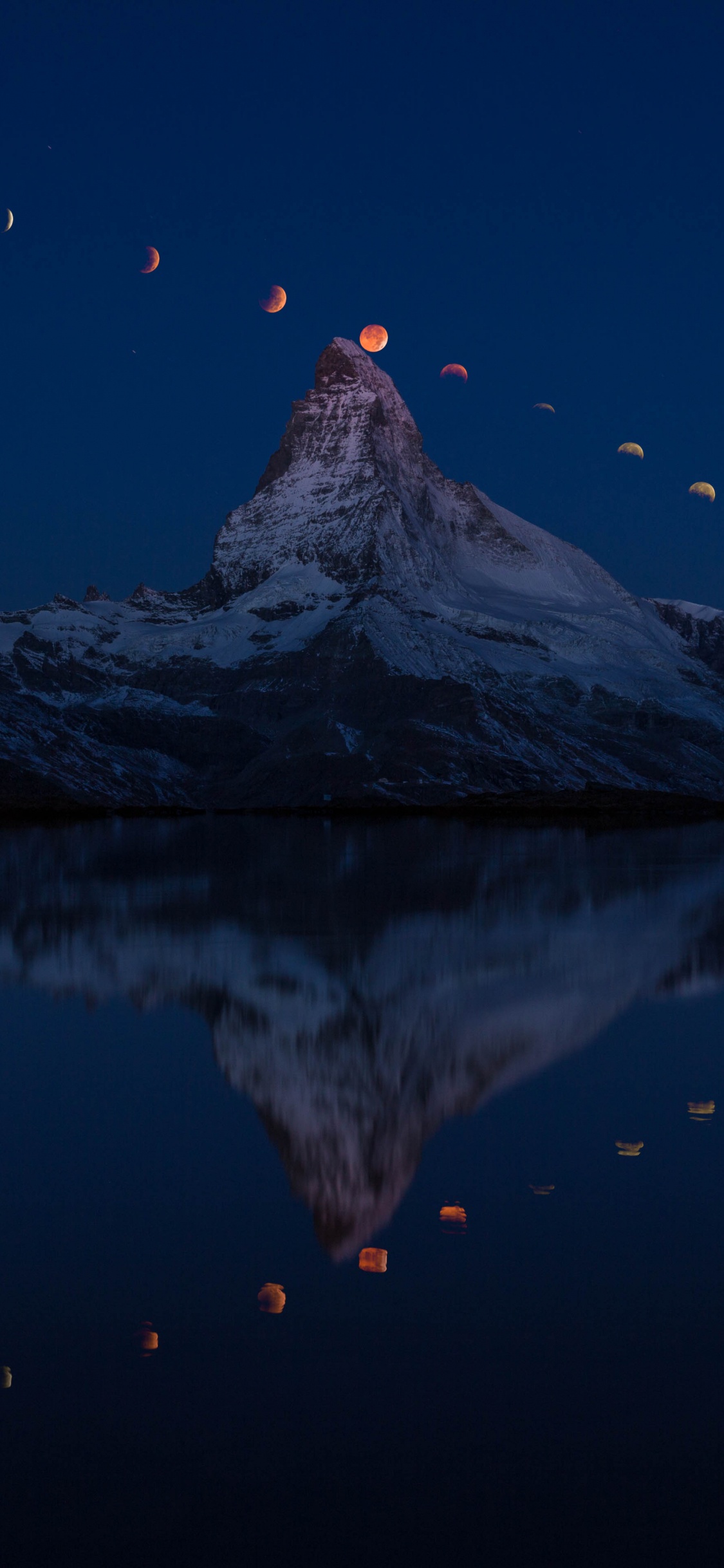 Reflexión, Naturaleza, Azul, Montaña, Agua. Wallpaper in 1125x2436 Resolution
