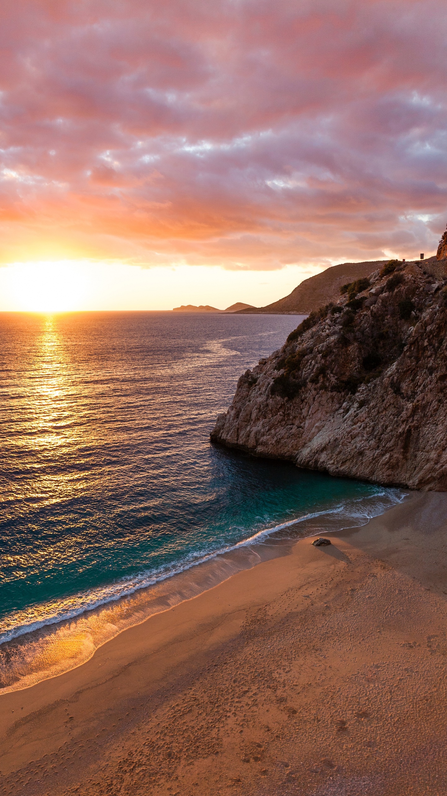 Body of Water, Sea, Coast, Horizon, Nature. Wallpaper in 1440x2560 Resolution