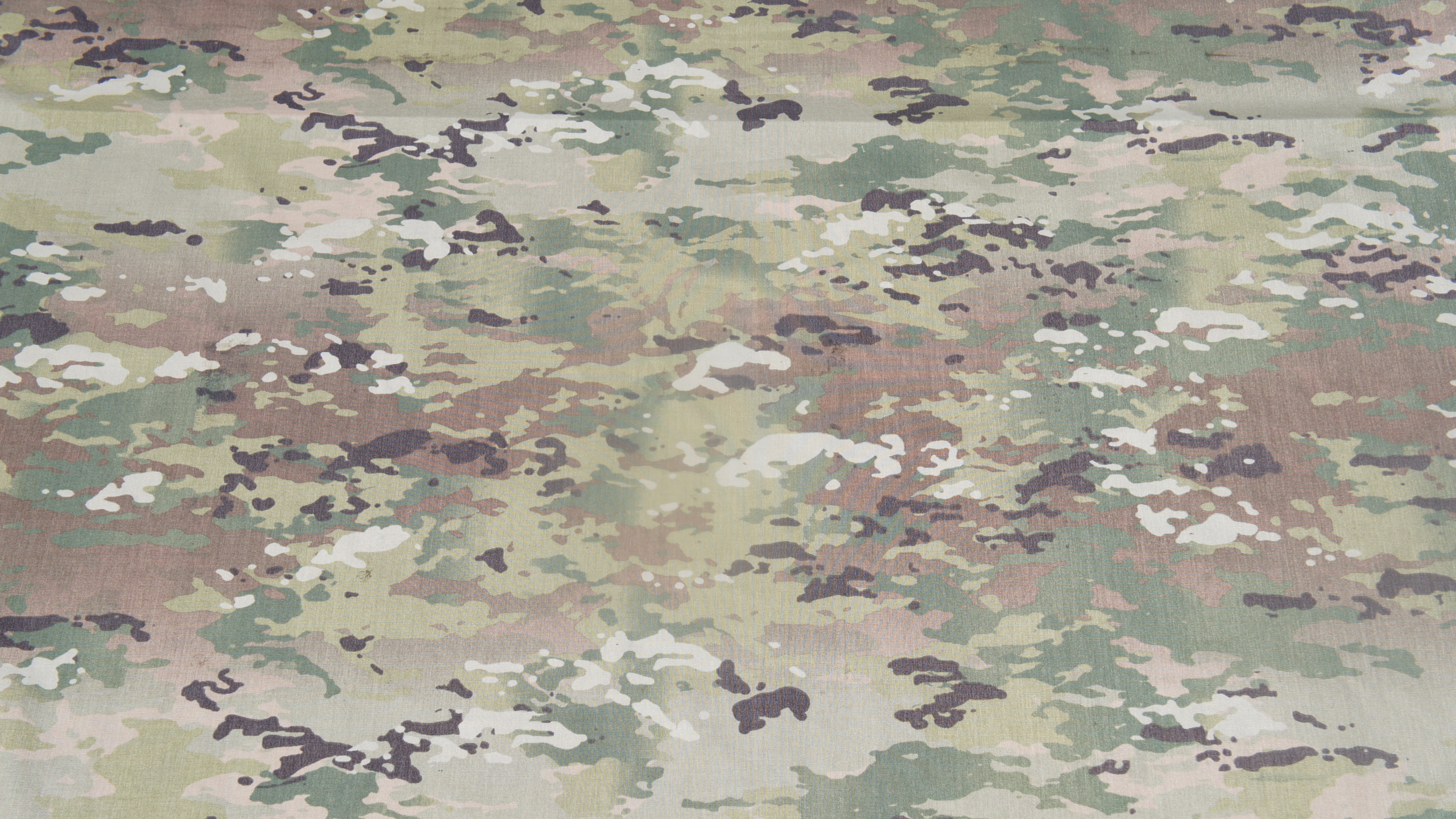 White Green and Black Camouflage Textile. Wallpaper in 2560x1440 Resolution